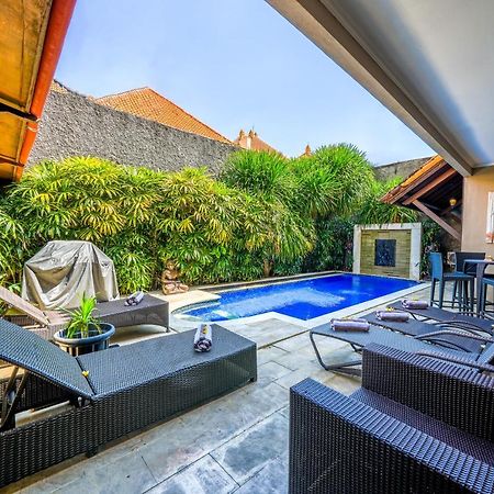 Villa Sanket - Kuta - 6 Bedrooms - 6 Bathrooms - Great Location Eksteriør billede