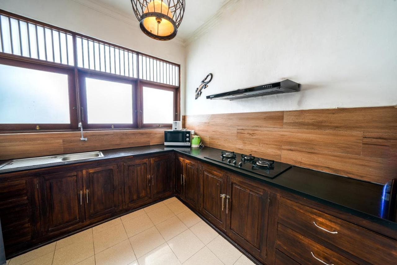 Villa Sanket - Kuta - 6 Bedrooms - 6 Bathrooms - Great Location Eksteriør billede